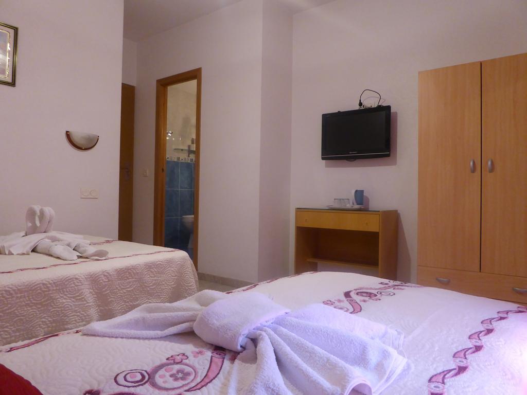 Hostal Huespedes Toledo Madrid Exterior foto