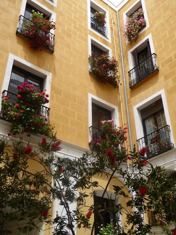 Hostal Huespedes Toledo Madrid Exterior foto